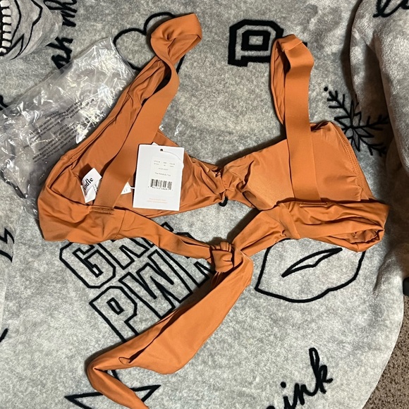 GWP RAYBANS! NWT Andie Swim Honolulu top in Chestnut with tie back detail size m - Picture 9 of 15